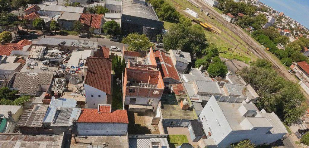 Lote en Venta! Francia 1400. - Obra avanzada en un 50%. Zona Don Bosco.