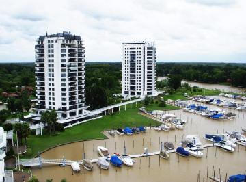 Departamento · 128m² · 4 Ambientes · 1 Cochera · Exc. Depto. 3 Dorm., Vista Rio y Verde