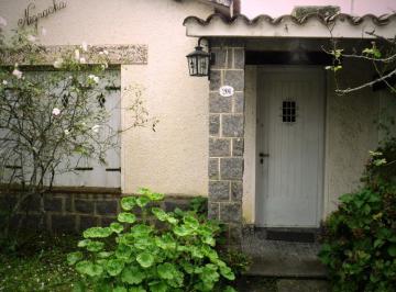 Casa de 5 ambientes, Río Ceballos · Casa Estilo Chalet, Muy Buena Ubicacion!