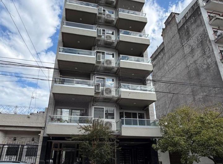 Excelente Departamento Semipiso