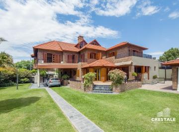 Casa · 760m² · 5 Ambientes · 4 Cocheras · Venta Casa de 4 Dorm. Jardín Rosario