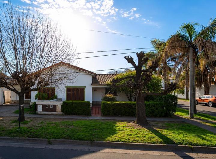 Casa · 132m² · 5 Ambientes · 1 Cochera