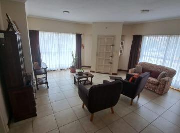 PH · 95m² · 3 Ambientes · PH a La Venta de 3 Ambientes, en El Barrio San José