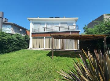 Casa · 150m² · 3 Dormitorios · Casa en Alquiler en Country Campos de Esther
