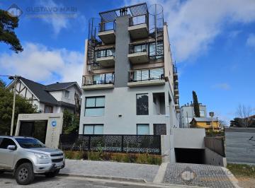 Departamento · 65m² · 3 Ambientes · 1 Cochera · Departamento en Pinamar 3 Ambientes C/bcon Tza y Terraza Propia con Jacuzzi. Cochera Fija Cbta.