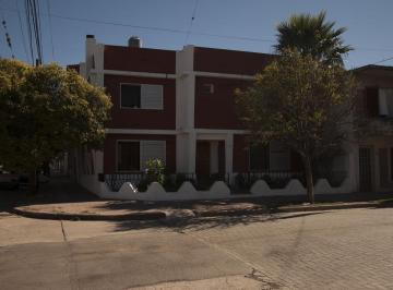 Casa · 236m² · 12 Ambientes · 2 Cocheras · Vendo Casa en El Centro de Cosquín