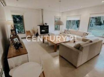 C21-085-985699_2 · Casa 5 Ambientes 2 Dorm.. | 440 E/141 y 142 Al 3400