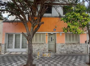 Casa · 260m² · 10 Ambientes · 1 Cochera · Venta Casa + Dpto Interno B° Los Paraisos