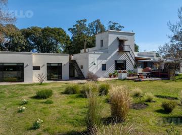 Campo · 275m² · 8 Ambientes · 2 Cocheras · Chacra en Venta Colonia del Sacramento