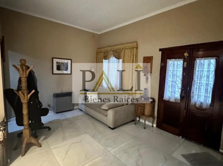 Casa · 210m² · 5 Ambientes