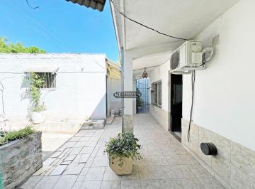 ATT-ATT-3913_2 · Casa 4 Ambientes. | Marcos Sastre 1620