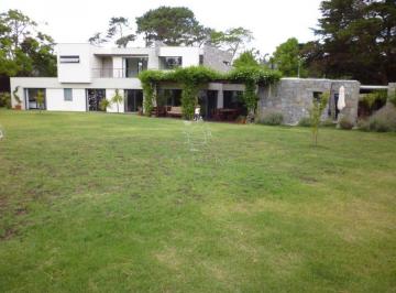 Foto1 · Casa de 4 Dorm. en Venta en Beverly Hills - Punta del Este