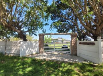 Casa de 1 ambiente, General Lavalle · Casa Sobre Lote de 3750 m²