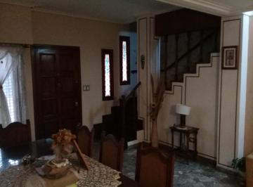 Casa de 5 ambientes, Quilmes · Venta de Casa en 2 Plantas! Nuevo Precio!