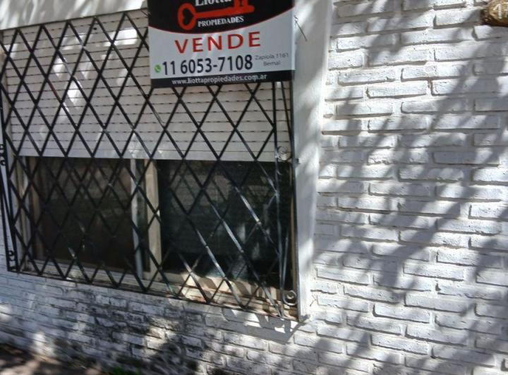 Casa · 75m² · 4 Ambientes · 1 Cochera