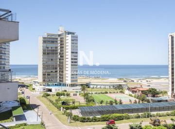 Foto1 · Alquila Apartamento en Brava, Punta del Este de 3 Dorm. con Excelente Vista