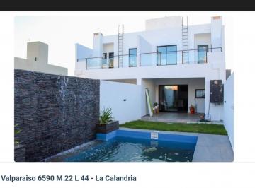 Casa de 8 ambientes, Córdoba · Vendo Duplex en La Calandria