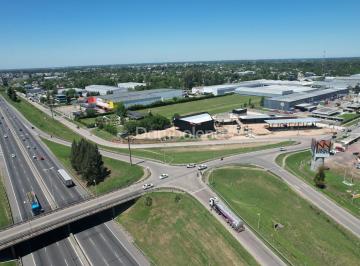 Bodega-Galpón · 670m² · Depósito en Alquiler en La Reja, Moreno