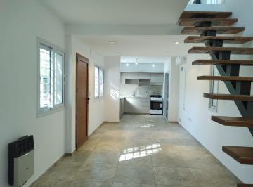 Casa de 4 ambientes, Córdoba · Alquilo Duplex Dos Dorm. + 2 Baños + Cochera