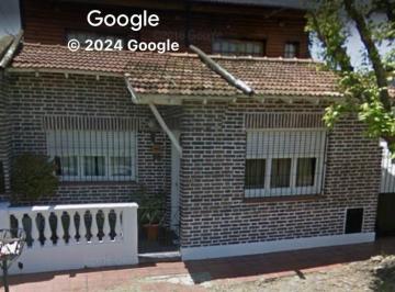 Casa de 4 ambientes, Almirante Brown · Chalet en Dos Plantas