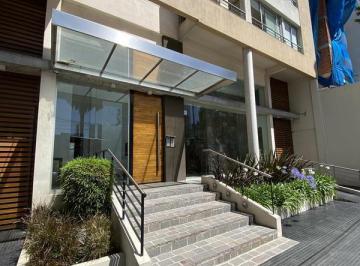Departamento de 2 ambientes, Lomas de Zamora · Apto Crédito! con Sum y Piscina Depto con Cochera