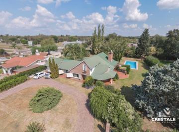 Casa · 380m² · 5 Ambientes · 2 Cocheras · Venta Casa 4 Dorm. Roldán