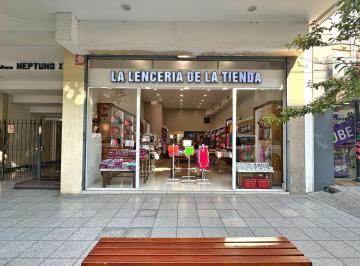 Local comercial · 135m² · Venta de Local Comercial en Zona Paseo Aldrey