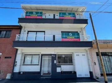 Departamento · 44m² · 2 Ambientes · Monoambiente Tipo Loft con Balcon en Venta! 2°a