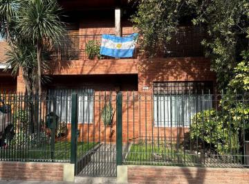 Casa de 6 ambientes, Esteban Echeverría · Venta - Casa - Monte Grande