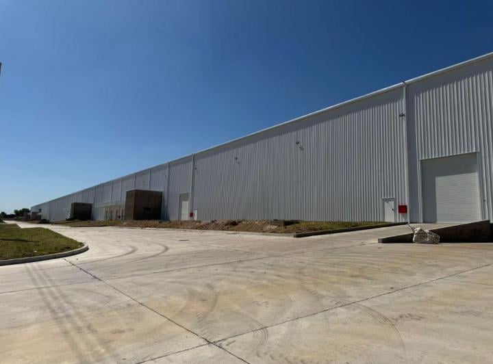 Depósito · 18000m² · 1 Ambiente · 1 Cochera