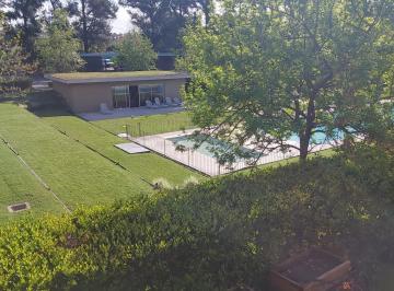Departamento · 81m² · 3 Ambientes · 1 Cochera · Venta con Renta. Impecable Departamento Tres Ambientes con Vista a La Piscina