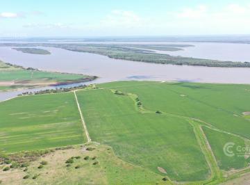 Campo · 6590000m² · Se Vende Campo de 659 Ha Sobre El Rio Paraná en Santa Fe, Argentina