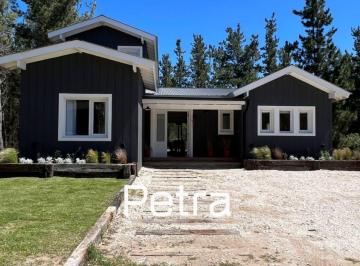 Casa · 160m² · 4 Ambientes · Casa en Venta en Costa Esmeralda