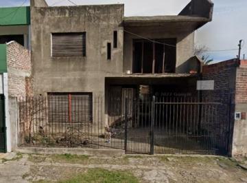 Casa · 130m² · 4 Ambientes · 2 Cocheras · Casa - San Justo en Construccion Al 70% - Oportunidad