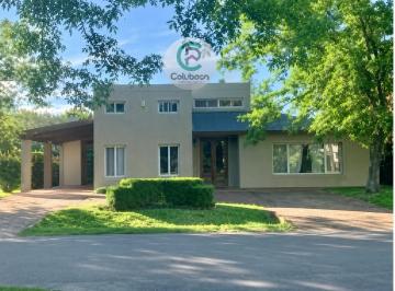 Casa · 270m² · 5 Ambientes · Casa en Venta Country San Patricio