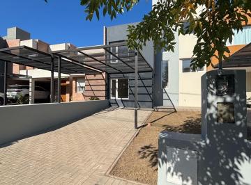 PH · 125m² · 3 Dormitorios · 1 Cochera · PH en Tejas Ll