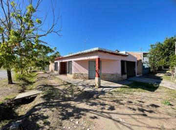 Casa de 2 ambientes, San Rafael · Se Vende Amplia Casa en Calle Adofo Calle Cerca del Centro de San Rafael