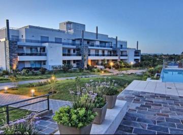 Departamento · 90m² · 4 Ambientes · 1 Cochera · Departamento en Alquiler