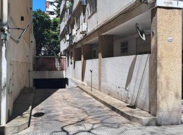 Garage · 40m² · 1 Cochera · Cochera Doble. Amenabar 1440.