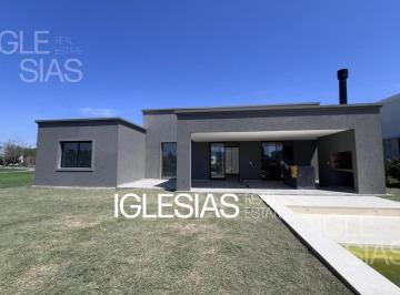Casa · 180m² · 5 Ambientes · 2 Cocheras · Casa en Venta Al Lago, en San Matías, Escobar