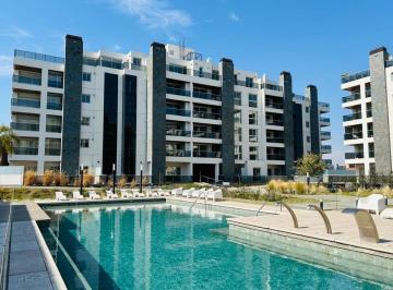 Departamento · 90m² · 3 Ambientes · 1 Cochera · Mediland Village