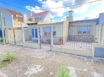 Casa · 330m² · 5 Ambientes · 1 Cochera · Casa en San Nicolas de Los Arroyos