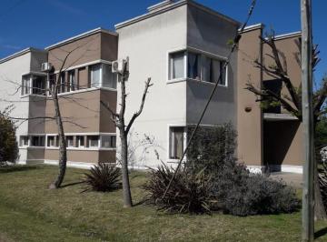 Casa · 210m² · 4 Ambientes · 2 Cocheras · Casa - Venado II