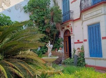 Casa · 568m² · Importante Propiedad, Casco Historico de Estancia en Flores, Caba.