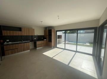 Casa · 160m² · 8 Ambientes · 2 Cocheras · Duplex en Venta en Barrio La Luisita 3 Dorm. Pileta