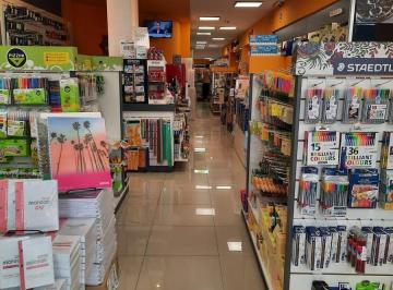 Local comercial · 500m² · Excelente y Amplio Local Comercial a Nuevo - Microcentro - Venta