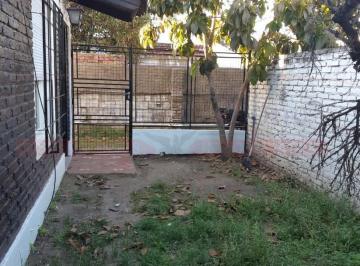 PH · 50m² · 3 Ambientes · 1 Cochera · Chalet Refaccionado a Nuevo en Alquiler en El Palomar