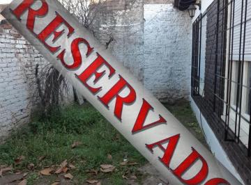 PH · 50m² · 3 Ambientes · 1 Cochera · Chalet Refaccionado a Nuevo en Alquiler en El Palomar