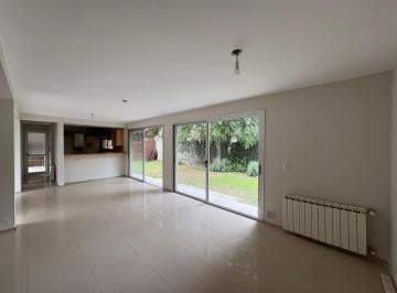 Casa de 4 ambientes, Córdoba · Venta Casa/dúplex 3 Dorm Jardín Housing m La Salle y Recta Martinolli