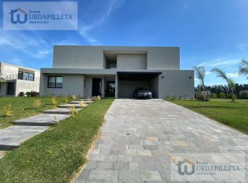 Frente · Casa en Venta Sobre Lote Interno con 5 Dorm. en Pilará - La Calesa - Pilar